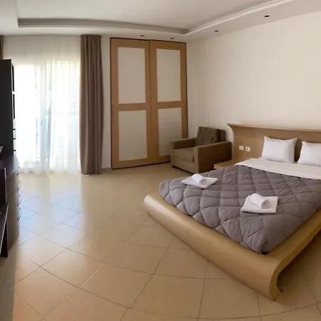 Ermiri Palace Ξενοδοχείο 4*