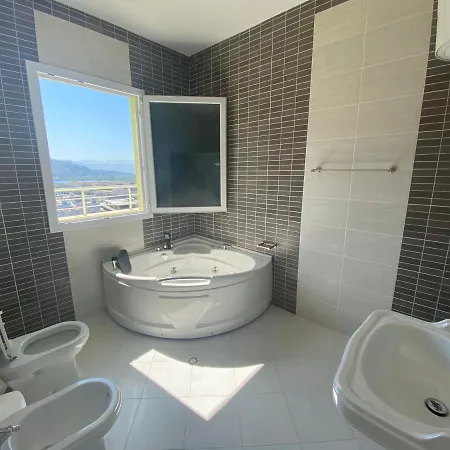 Ξενοδοχείο Ermiri Palace 4*