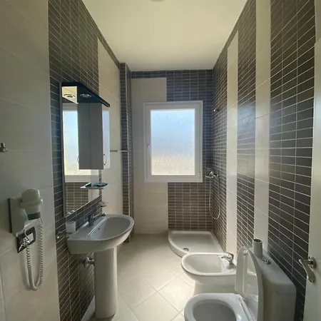 Ermiri Palace 4* Shëngjin