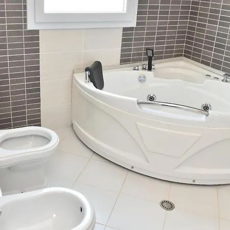 מלון Ermiri Palace Shëngjin