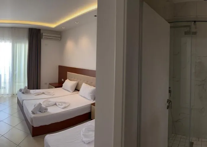 Ermiri Palace ホテル Shëngjin