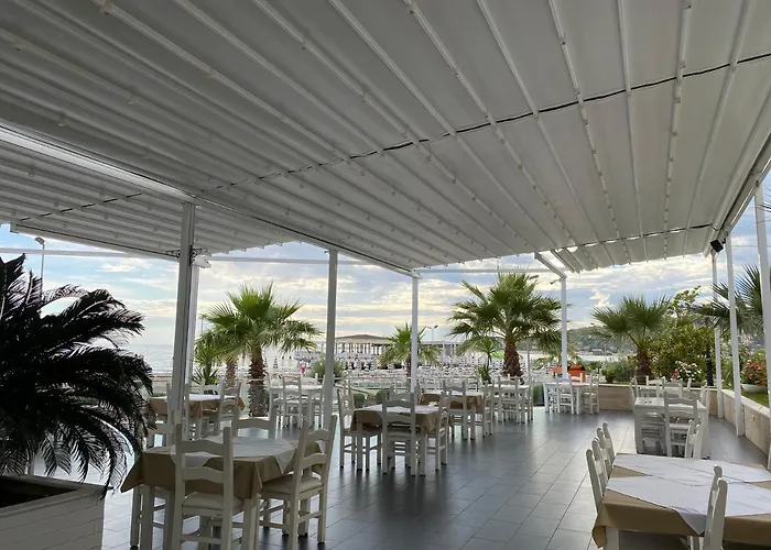 Ermiri Palace ホテル